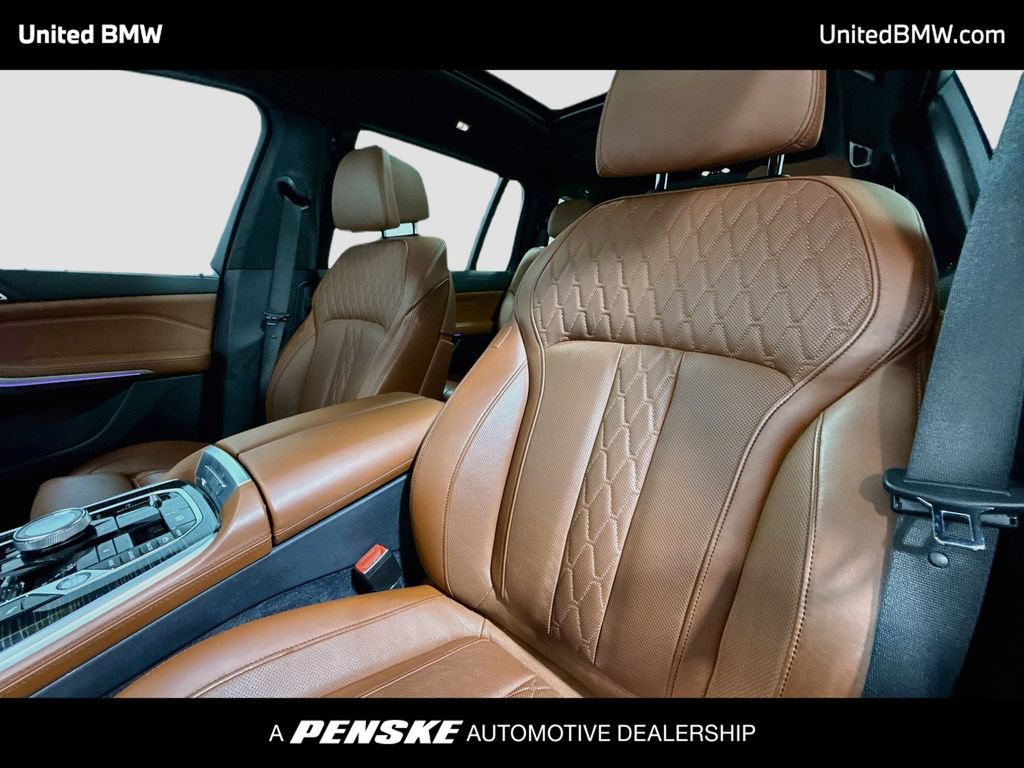 Used 2023 BMW X7 M60i w/ Executive Package AWD/4WD image 5
