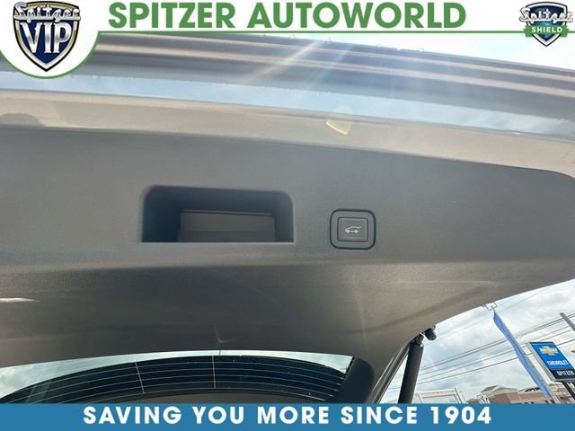New 2027 Chevrolet Traverse LT w/ Midnight/Sport Edition FWD image 41