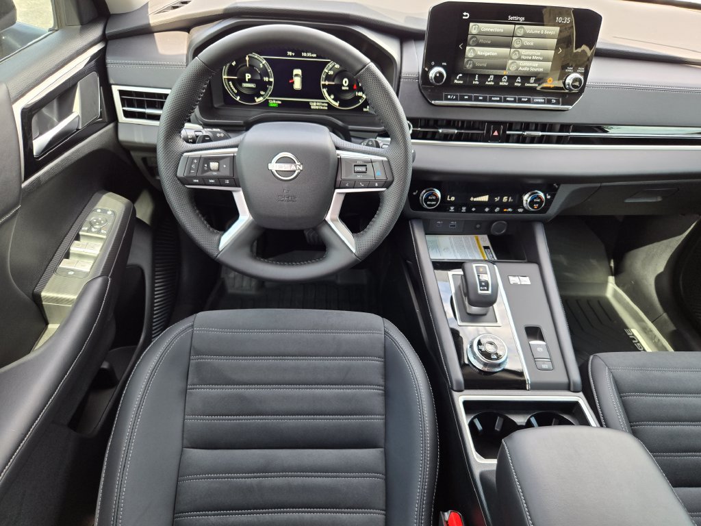 New 2026 Nissan Rogue SL AWD/4WD image 12