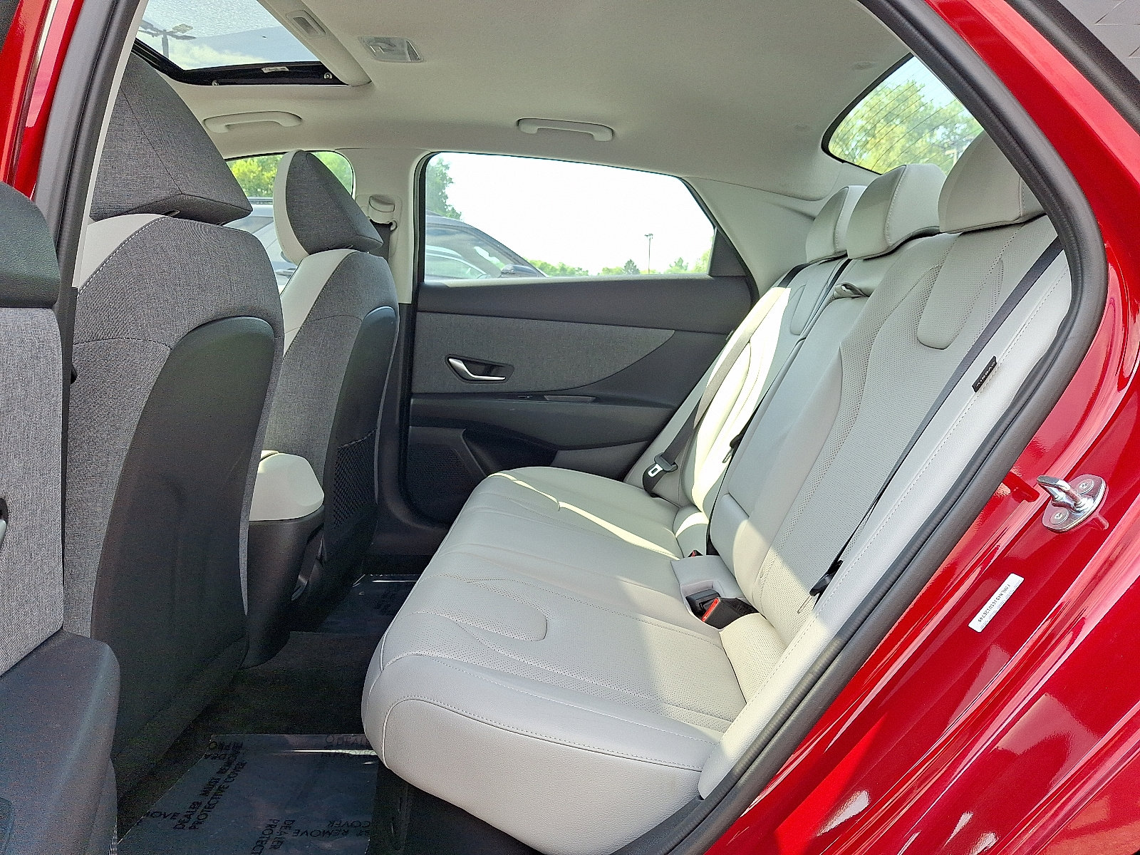 Used 2025 Hyundai Elantra Limited FWD image 10