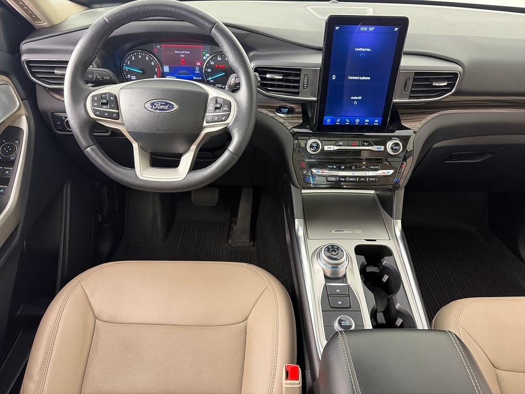 Used 2023 Ford Explorer Limited w/ Limited Technology Package AWD/4WD image 14