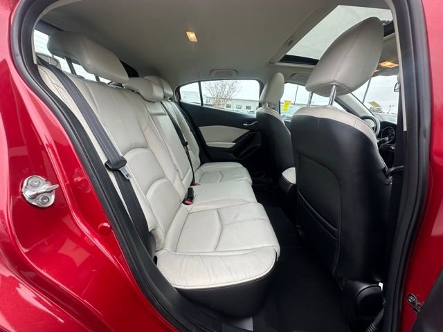 Used 2017 MAZDA MAZDA3 Grand Touring image 30