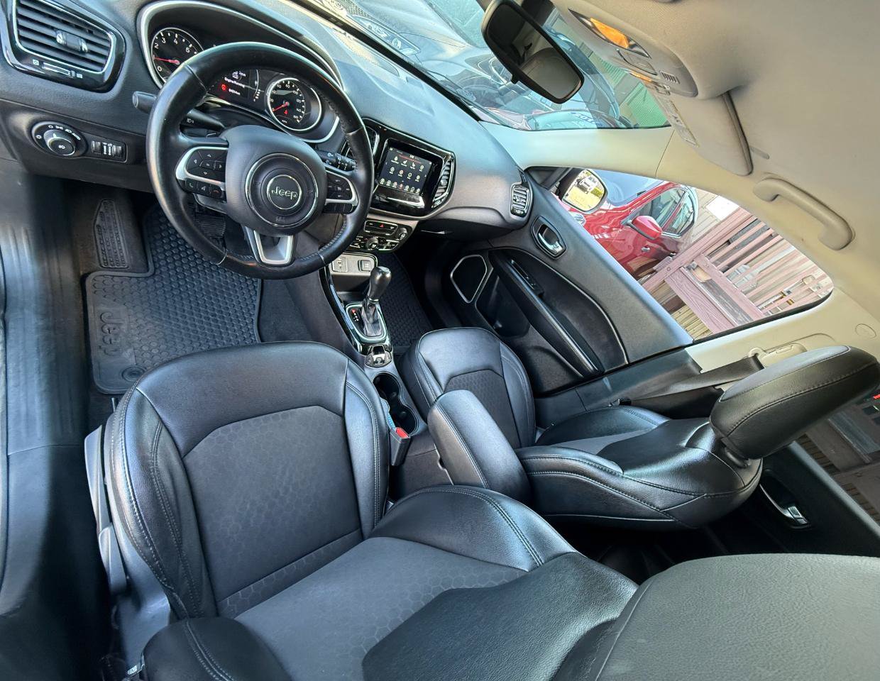 Used 2020 Jeep Compass Latitude FWD image 13