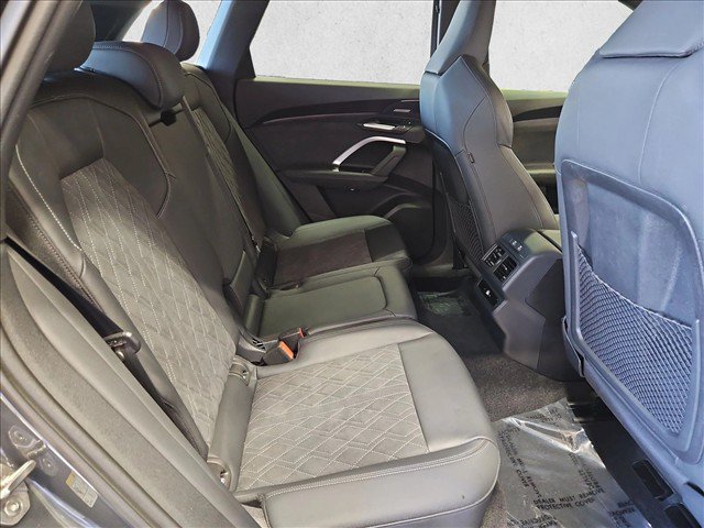 Used 2026 Audi SQ5 Premium Plus AWD/4WD image 25