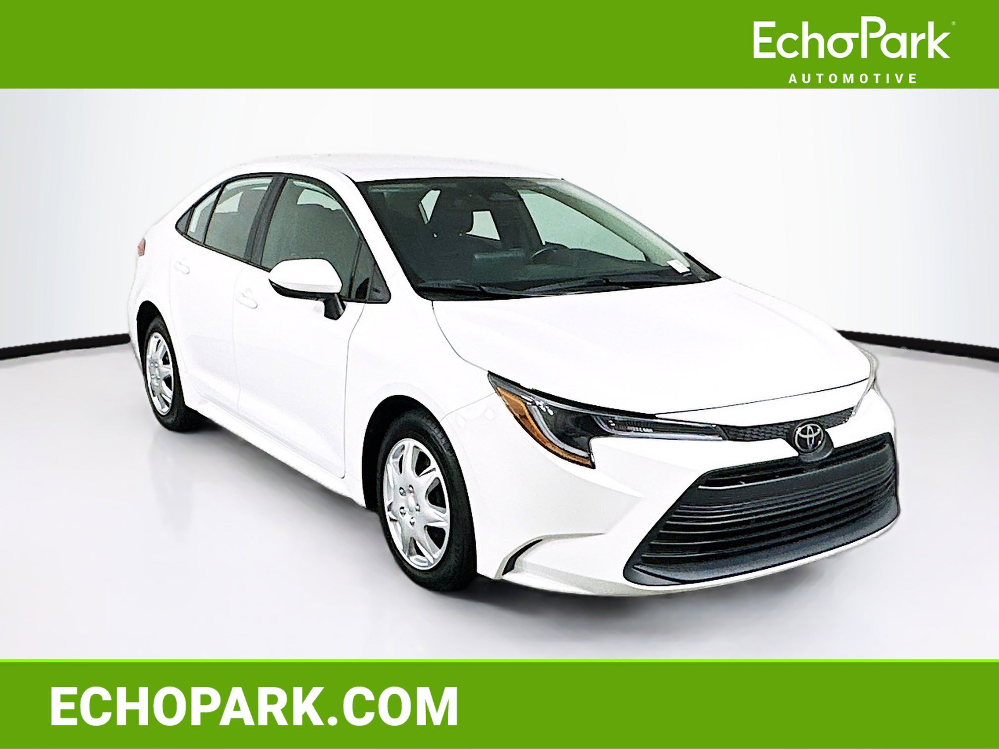 Used 2024 Toyota Corolla LE FWD image 1