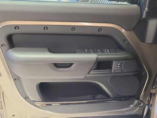 New 2026 Land Rover Defender 110 image 21