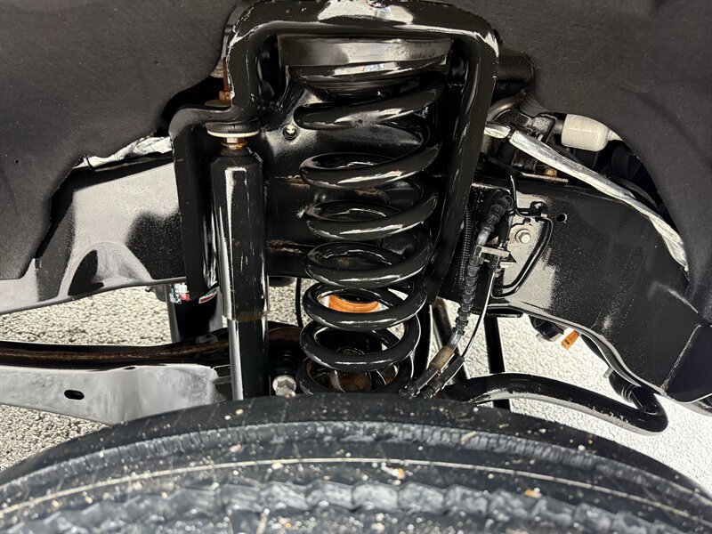 Used 2021 Ford F550 4x4 Regular Cab Super Duty image 11