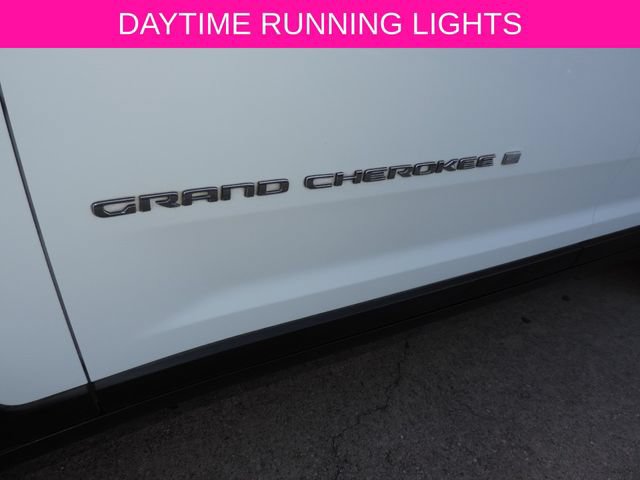 Used 2022 Jeep Grand Cherokee Limited RWD image 13