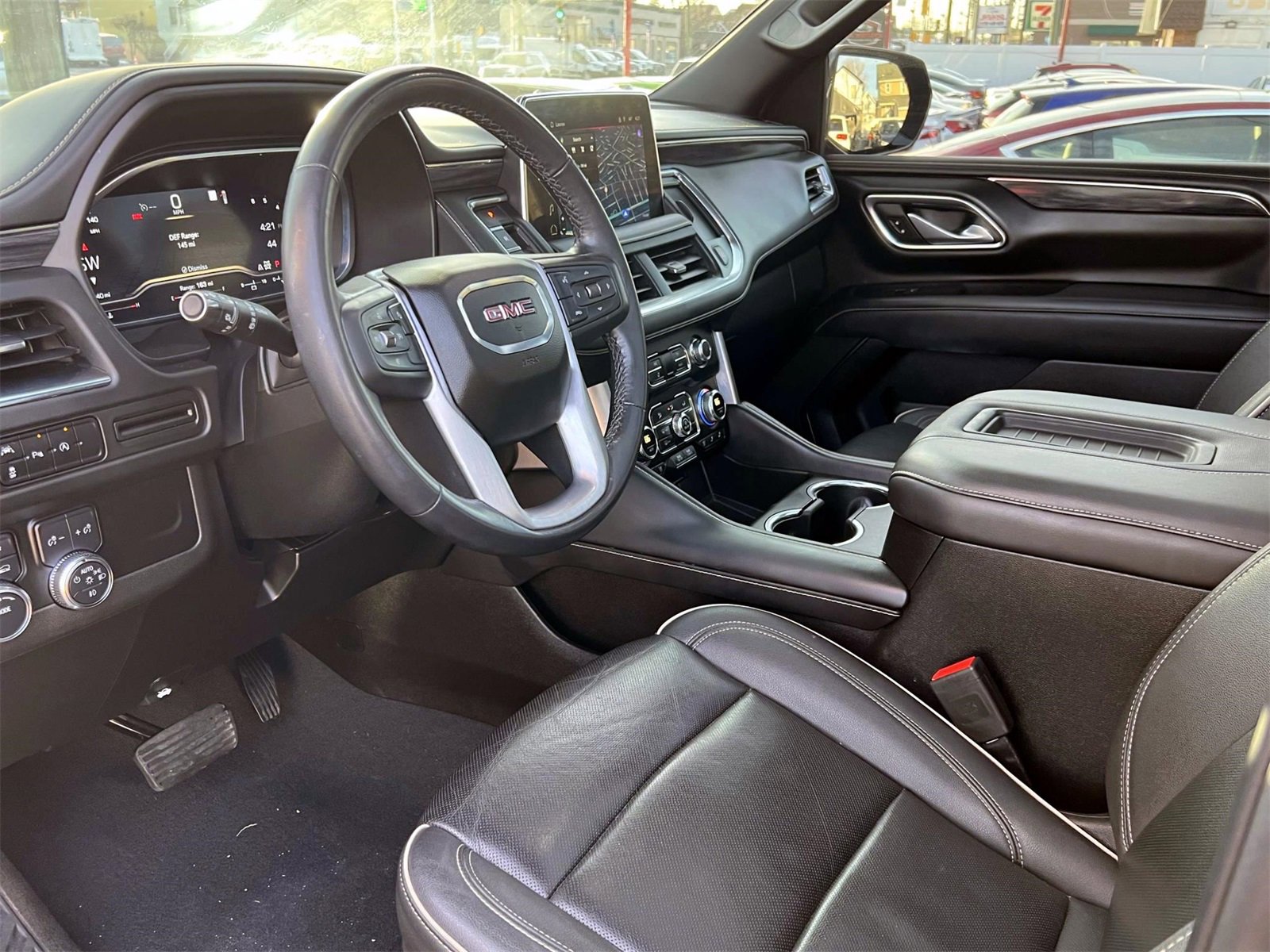 Used 2023 GMC Yukon XL SLT image 19