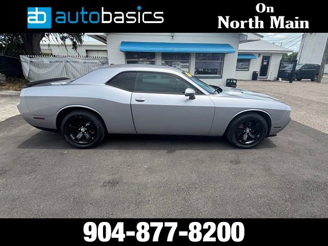 Used 2013 Dodge Challenger SXT Plus RWD image 6