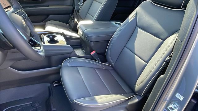 New 2026 Chevrolet Suburban Premier w/ Sun And Tow Package image 11