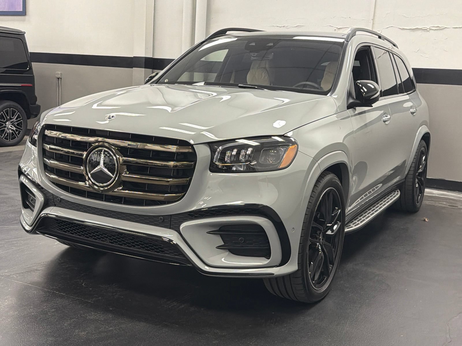 Used 2026 Mercedes-Benz GLS 580 4MATIC image 6
