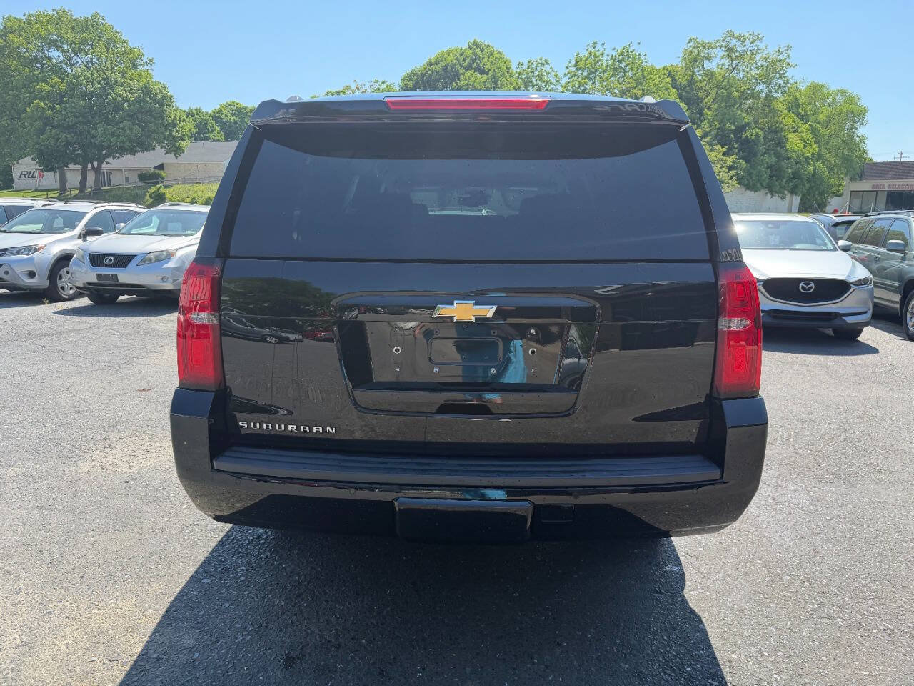 Used 2019 Chevrolet Suburban 3500 LT AWD/4WD image 10