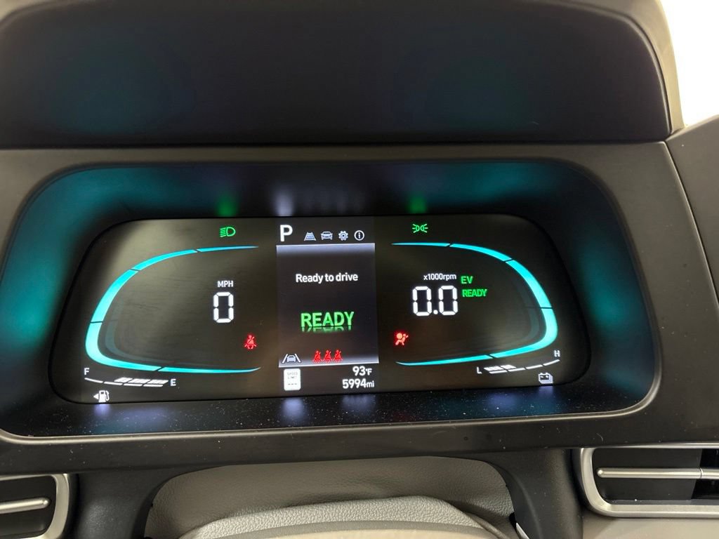 Certified 2025 Hyundai Elantra Hybrid FWD image 26
