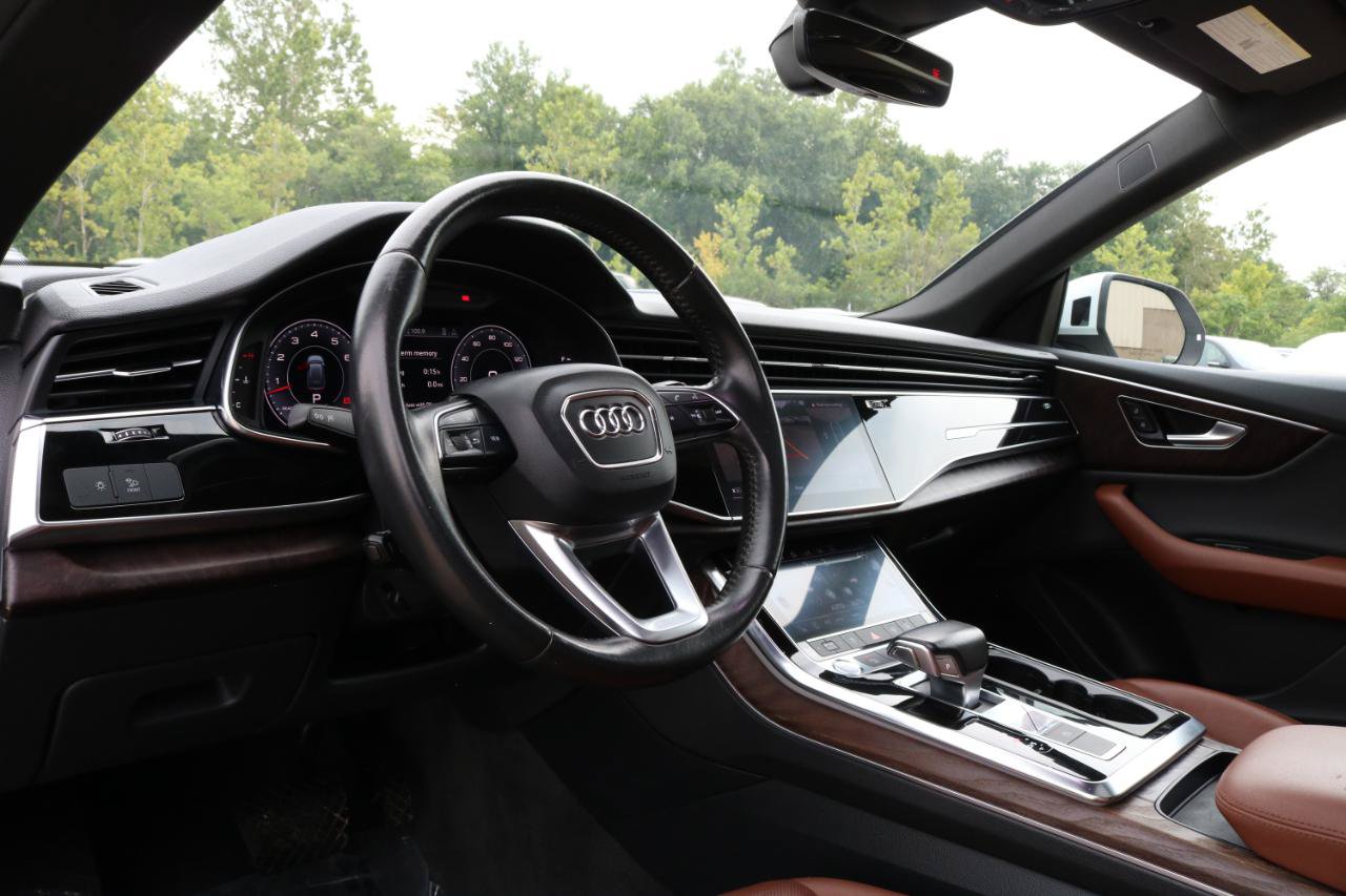 Used 2019 Audi Q8 Premium Plus w/ Premium Plus AWD/4WD image 25