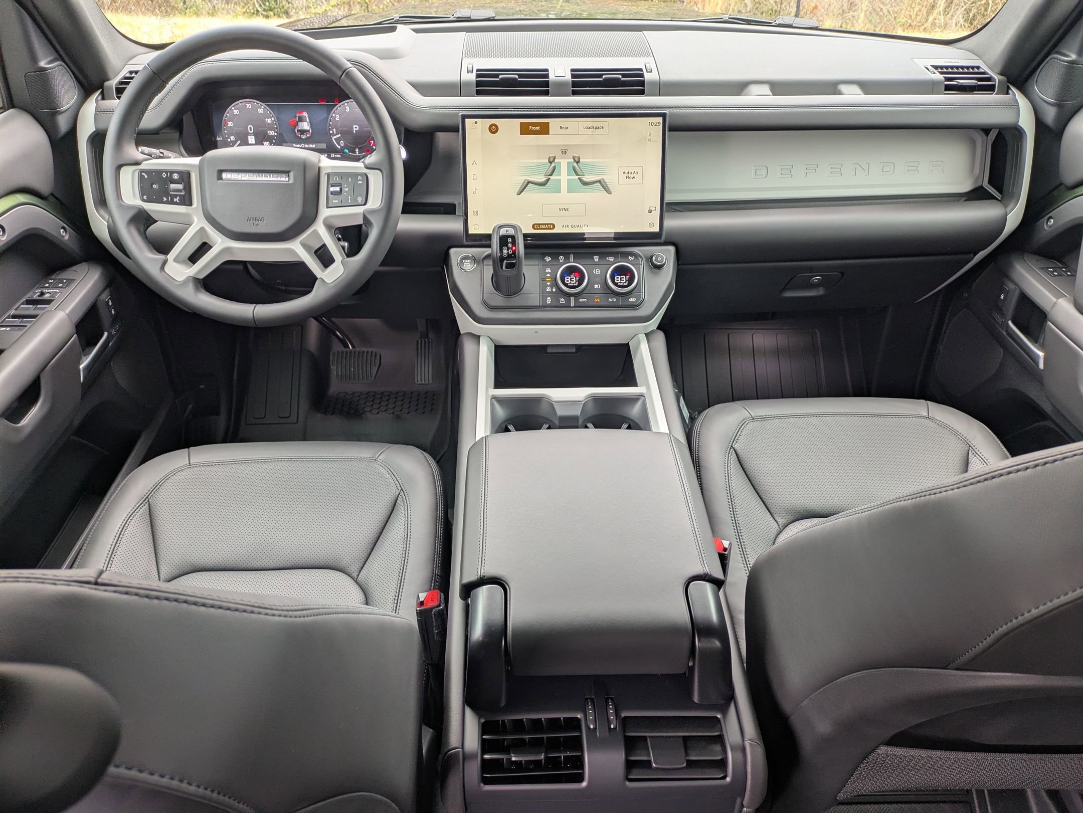 New 2026 Land Rover Defender 110 X-Dynamic SE image 25