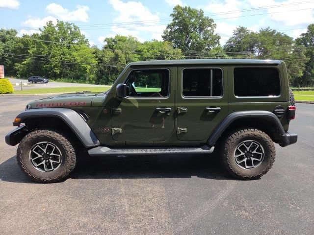 Used 2024 Jeep Wrangler Unlimited Rubicon w/ Technology Group AWD/4WD image 11