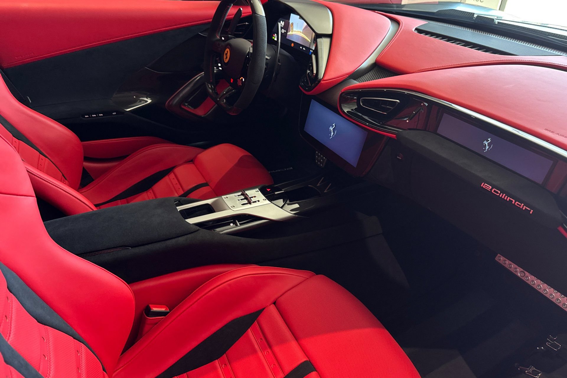 Used 2025 Ferrari 12Cilindri RWD image 17