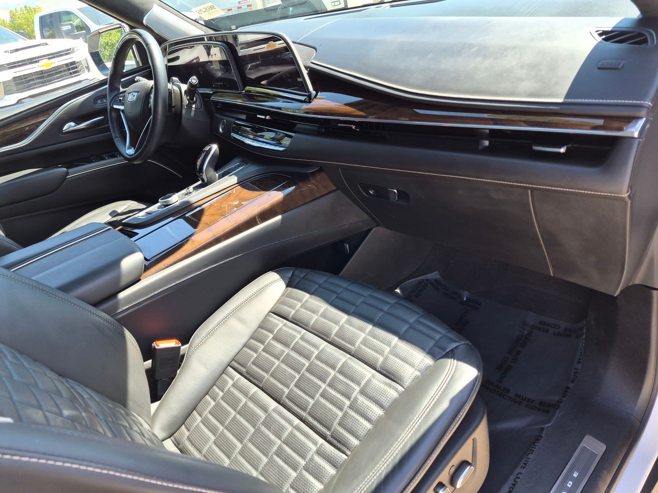 Certified 2022 Cadillac Escalade Sport Platinum AWD/4WD image 32
