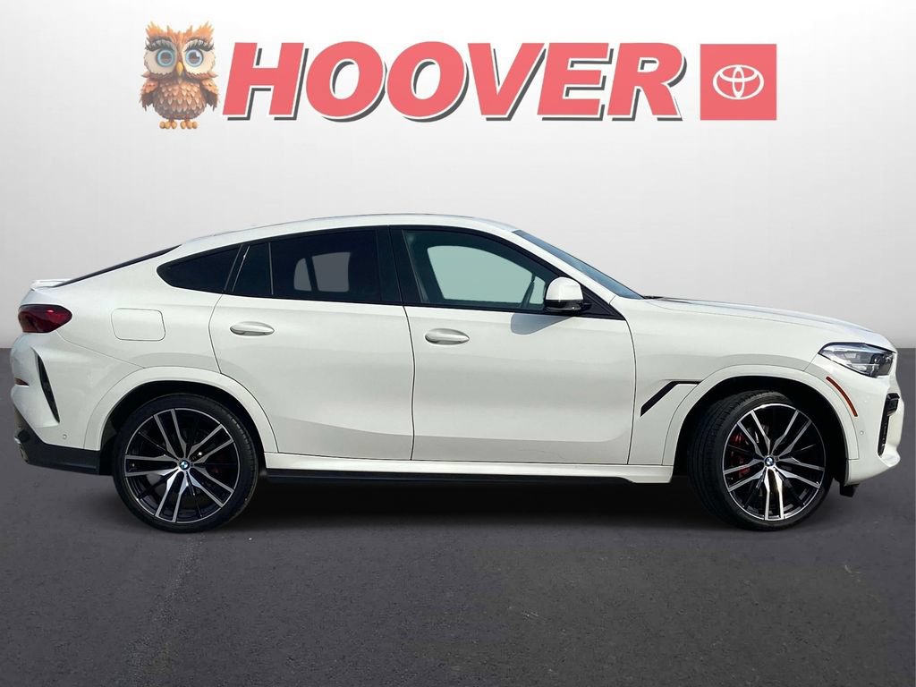 Used 2022 BMW X6 xDrive40i w/ M Sport Package AWD/4WD image 2
