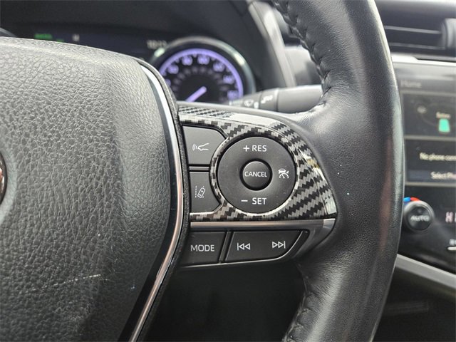 Used 2020 Toyota Camry XLE image 28