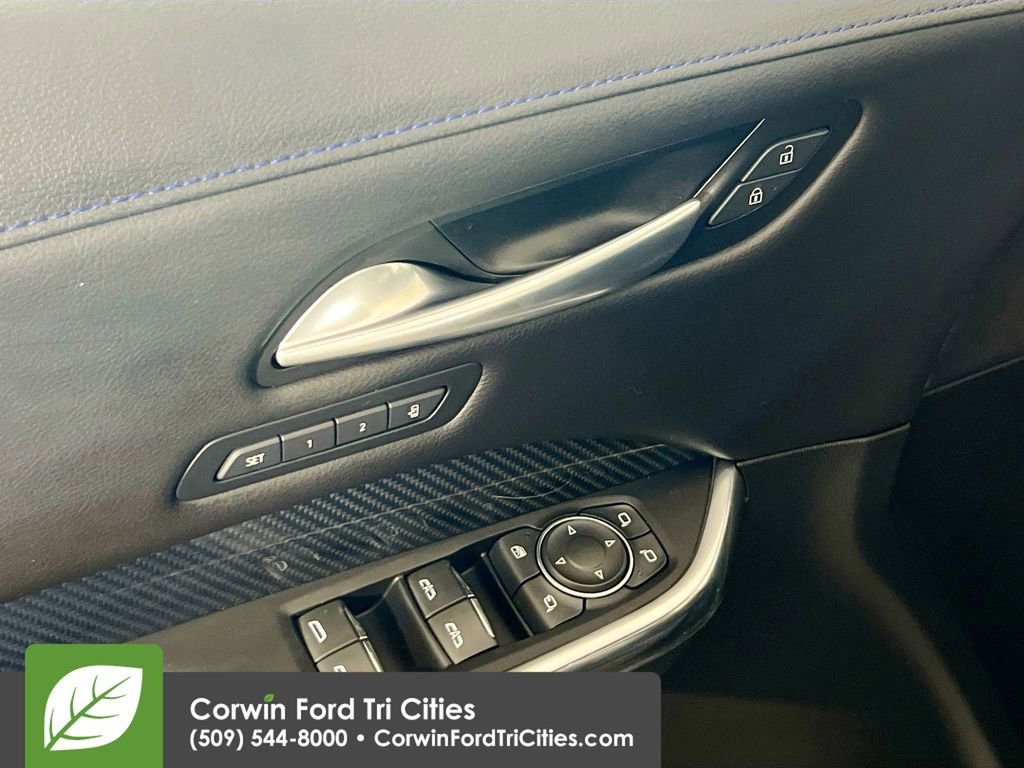 Used 2024 Cadillac XT4 Sport image 12