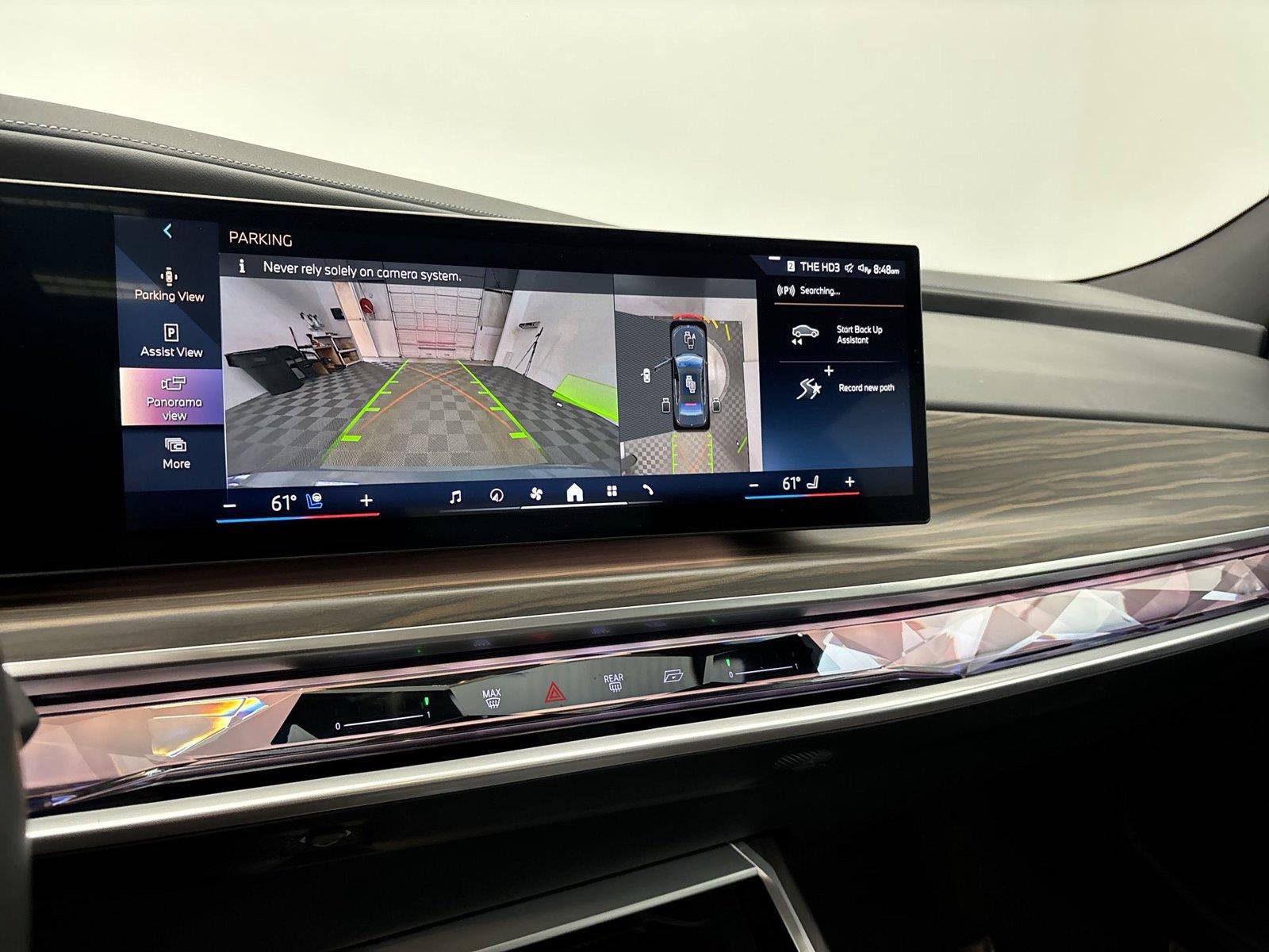Used 2023 BMW i7 xDrive60 AWD/4WD image 30