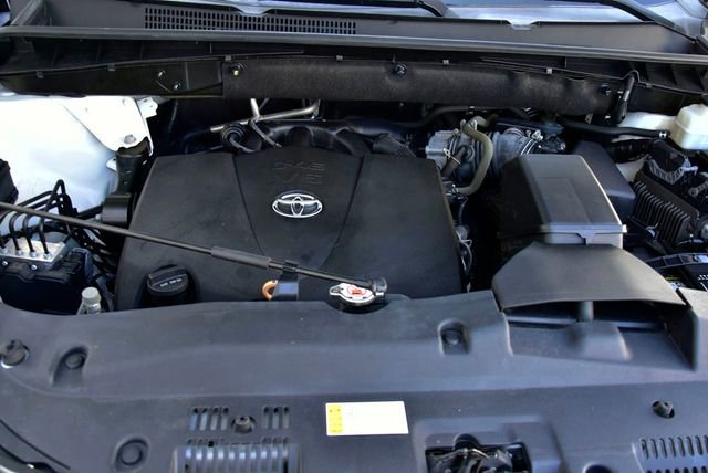 Used 2019 Toyota Highlander XLE image 34