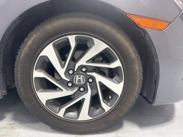 Used 2018 Honda Civic EX image 4