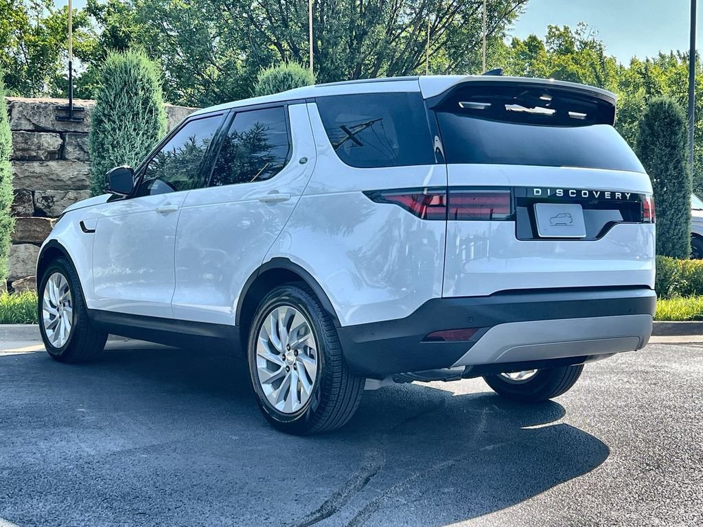 Used 2026 Land Rover Discovery S AWD/4WD image 3
