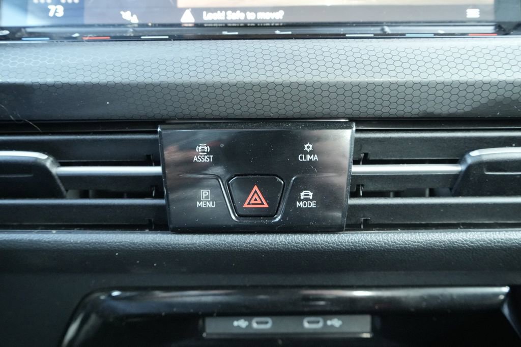 Used 2024 Volkswagen GTI SE w/ SE Leather Seats Package image 36