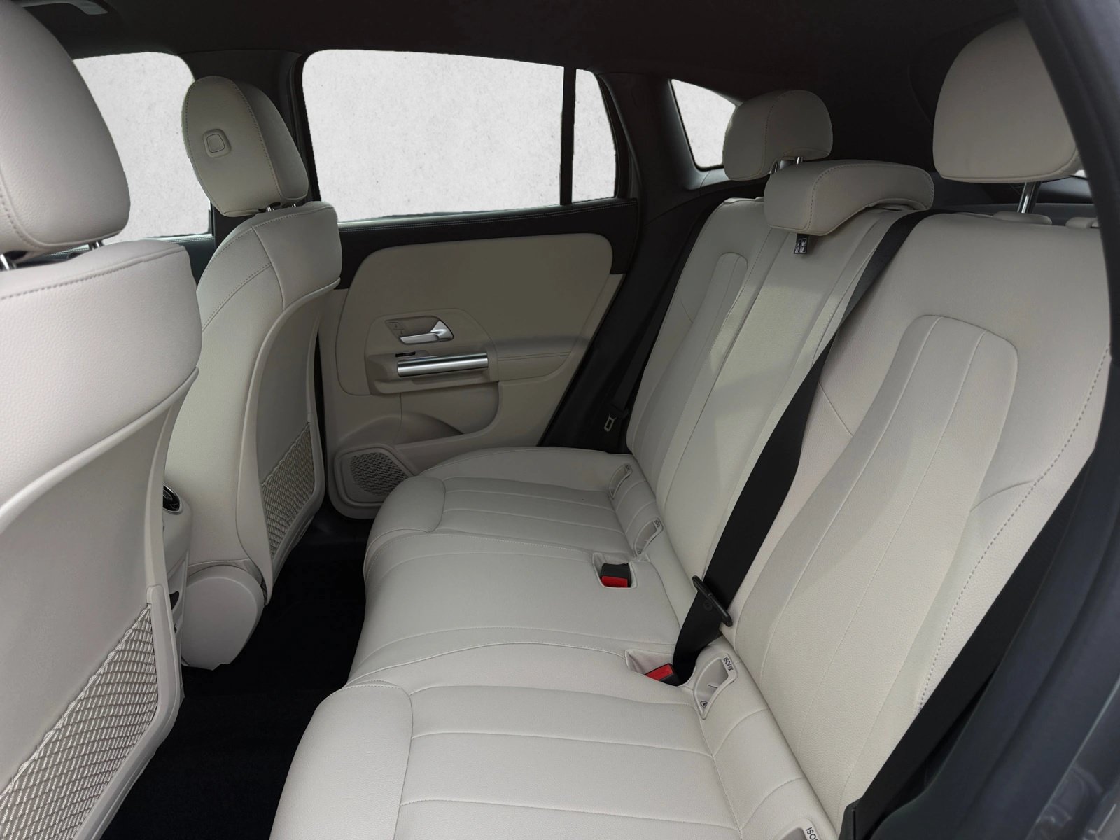 New 2026 Mercedes-Benz GLA 250 4MATIC image 17