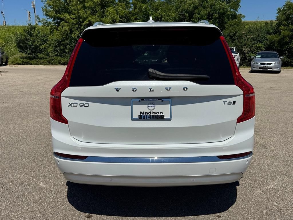 Certified 2022 Volvo XC90 T6 Inscription AWD/4WD image 2