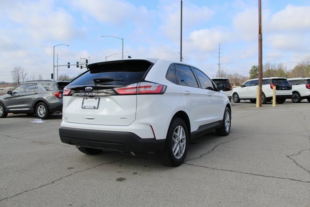 Used 2024 Ford Edge SE image 5