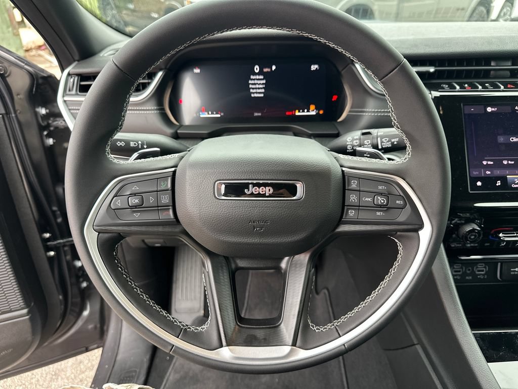 New 2026 Jeep Grand Cherokee Laredo RWD image 21