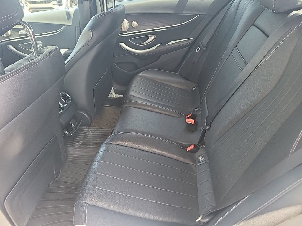 Used 2022 Mercedes-Benz E 350 Sedan image 12