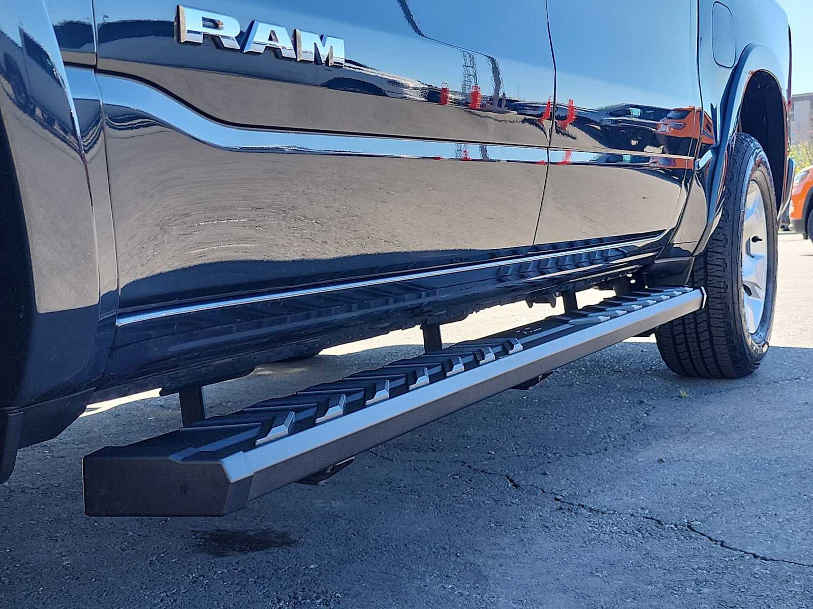 Used 2025 RAM 1500 Big Horn image 30