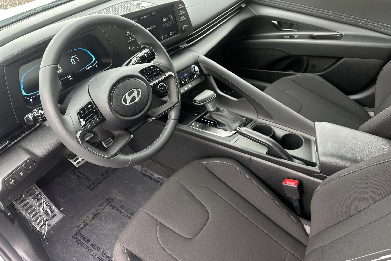 New 2026 Hyundai Elantra Sport FWD image 9