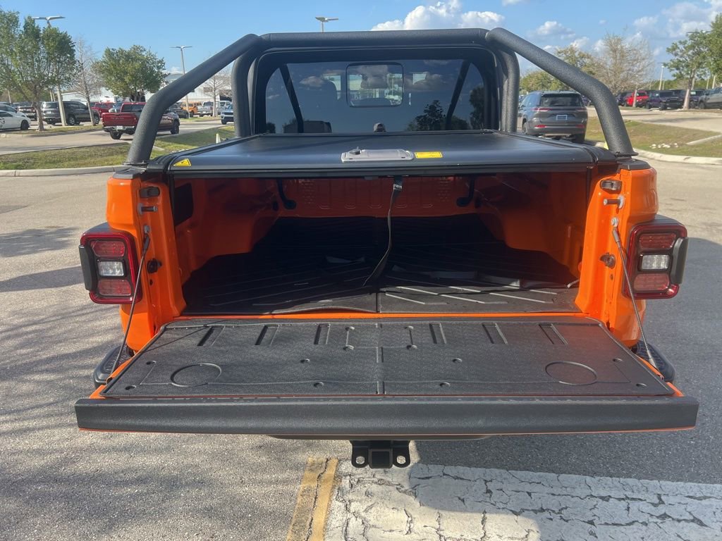 Certified 2025 Jeep Gladiator Mojave w/ Safety Group image 25