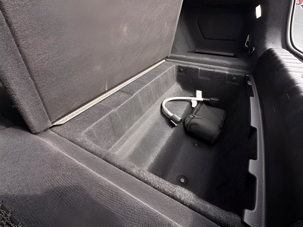 Used 2023 BMW i4 eDrive40 w/ M Sport Package image 13