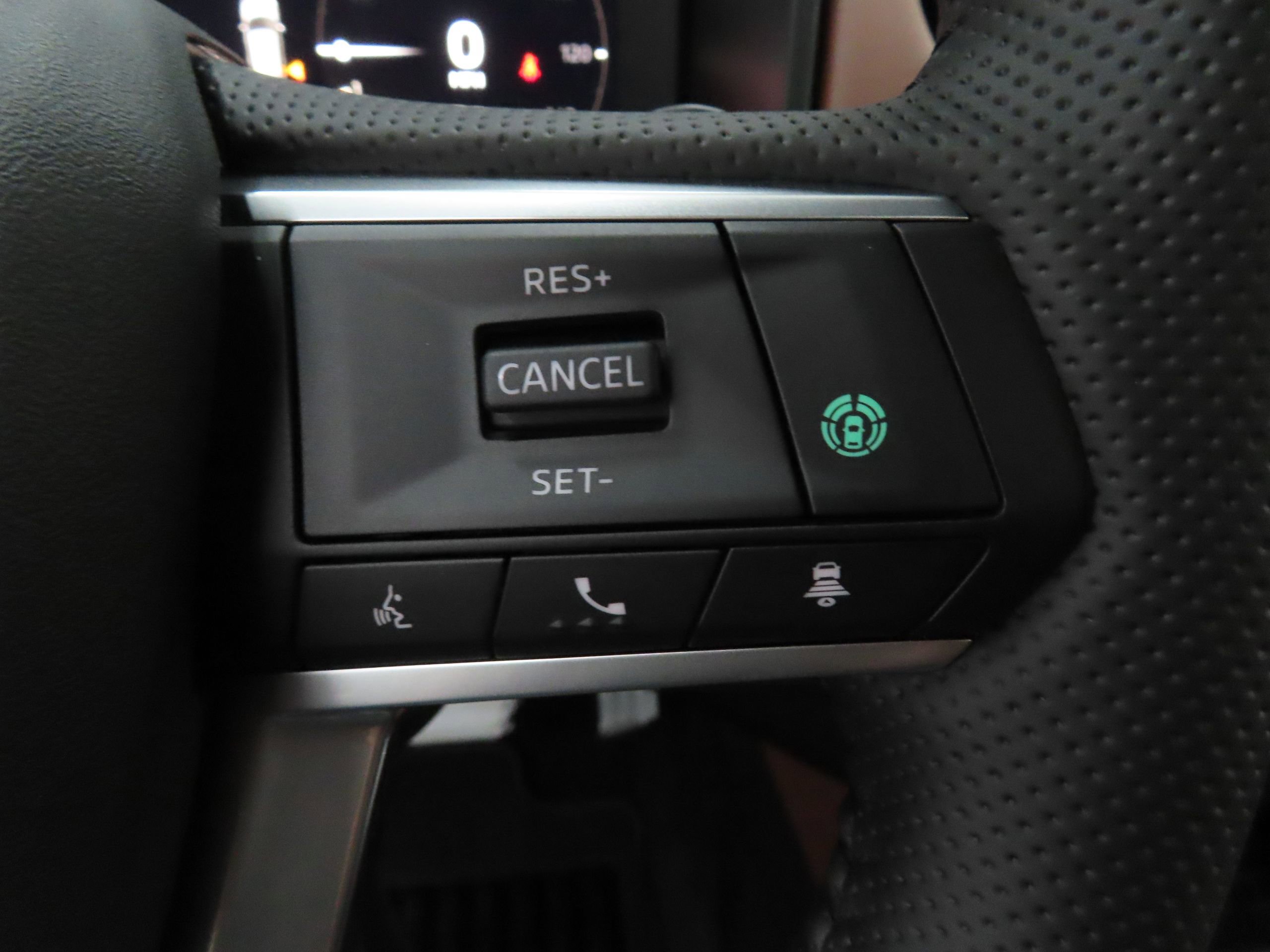 New 2026 Mitsubishi Outlander SEL image 13