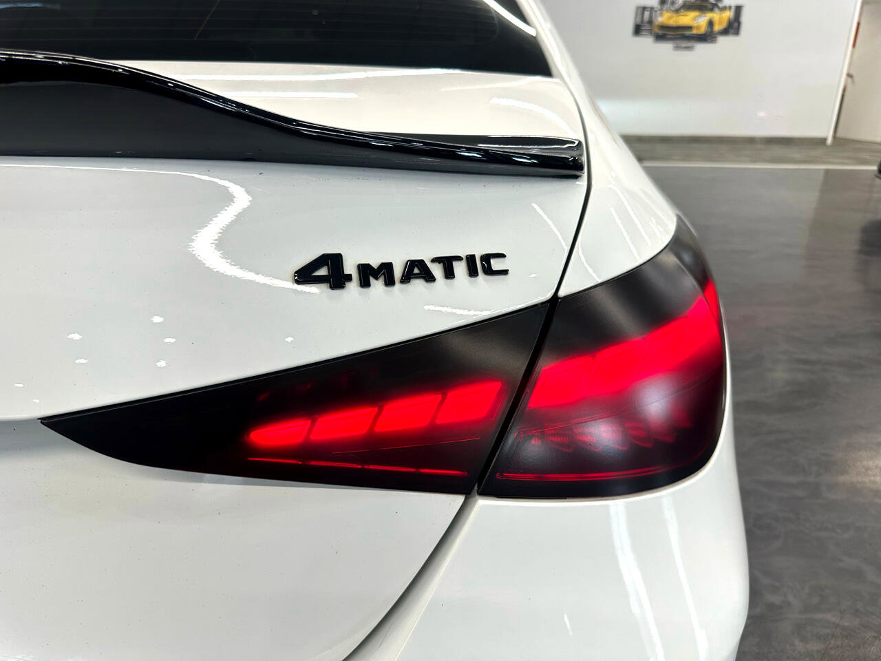 Used 2022 Mercedes-Benz C 300 4MATIC Sedan image 9