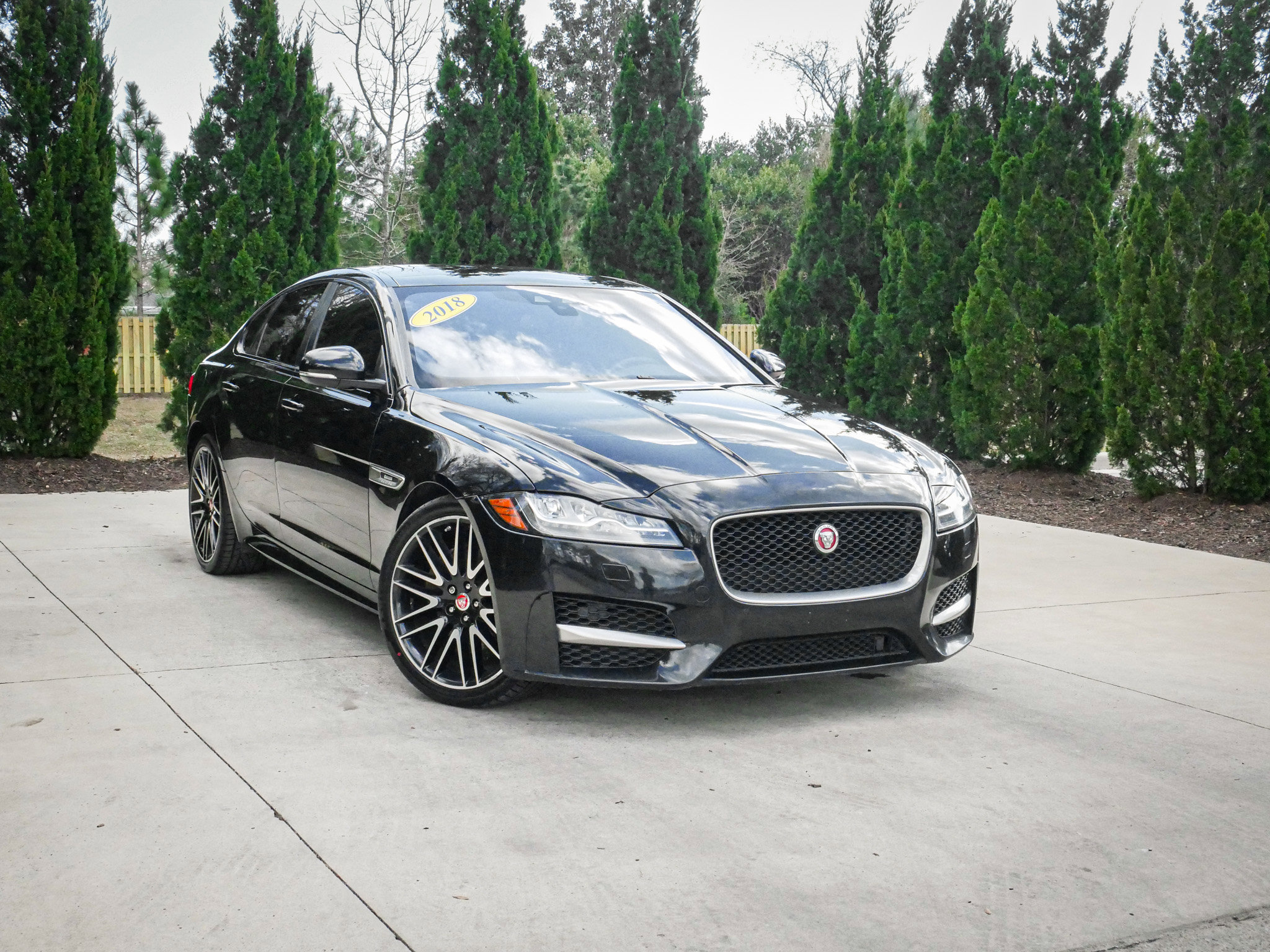 Used 2018 Jaguar XF R-Sport AWD/4WD video 2