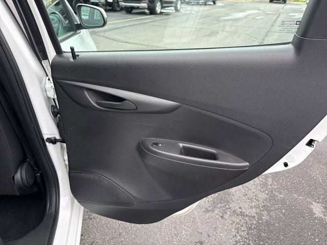 Used 2022 Chevrolet Spark LT image 44