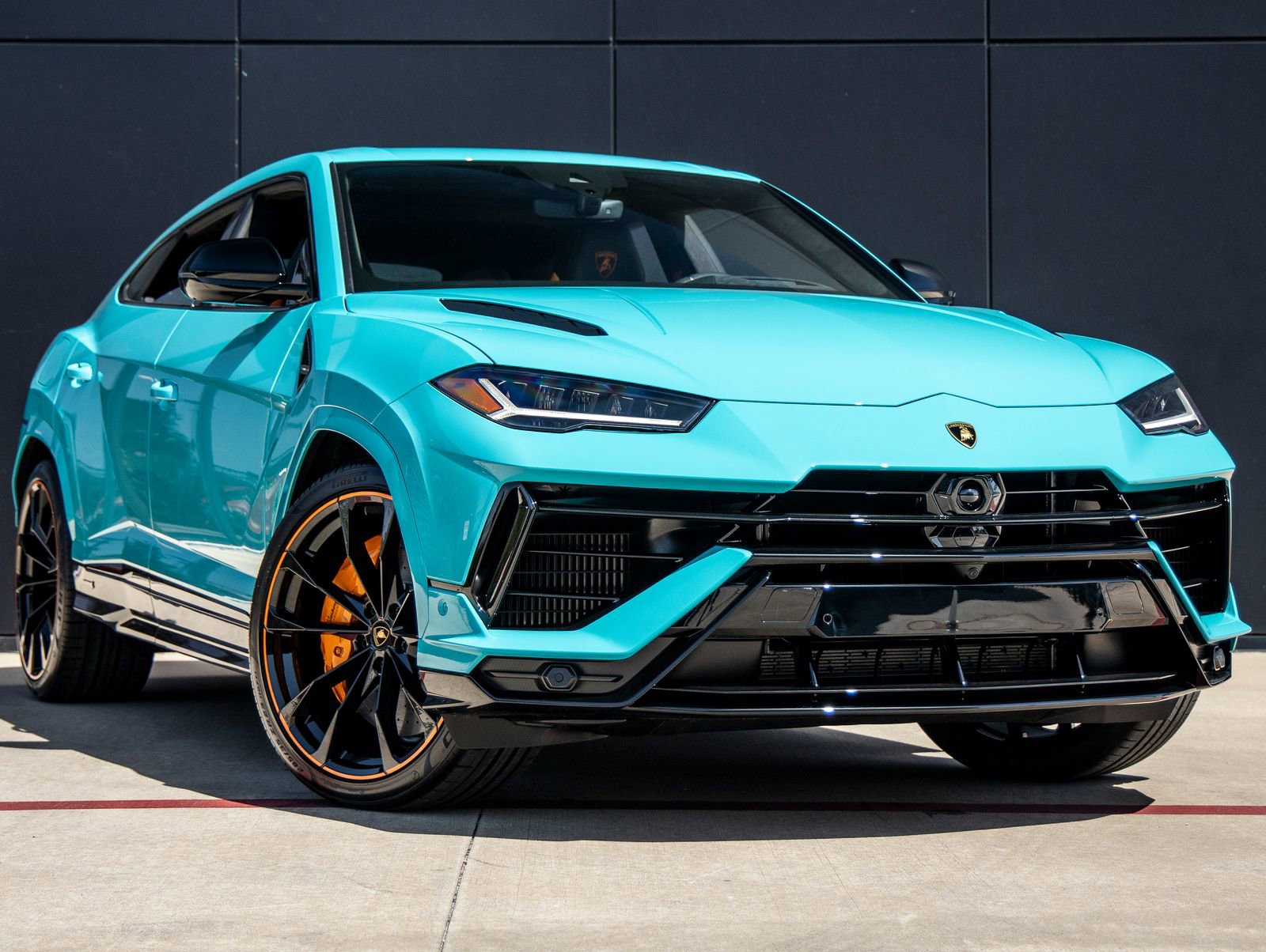 Used 2024 Lamborghini Urus S AWD/4WD image 2