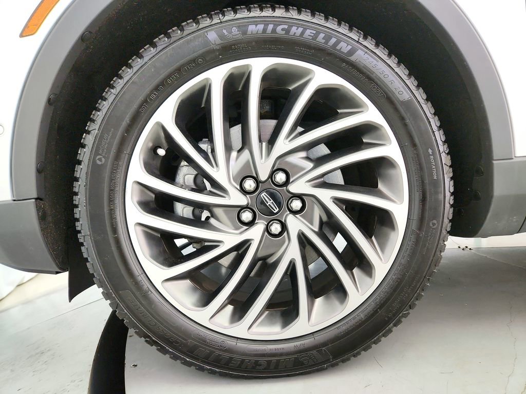 Used 2019 Lincoln Nautilus Reserve AWD/4WD image 37