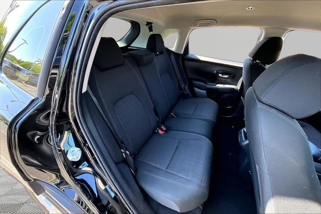 Certified 2025 Honda HR-V LX image 19