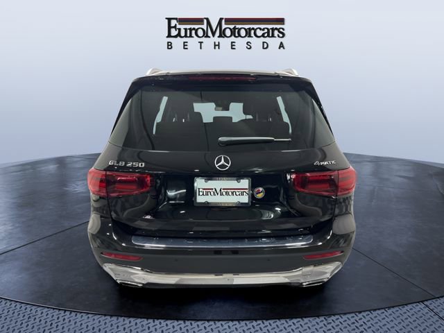 Used 2025 Mercedes-Benz GLB 250 4MATIC image 6
