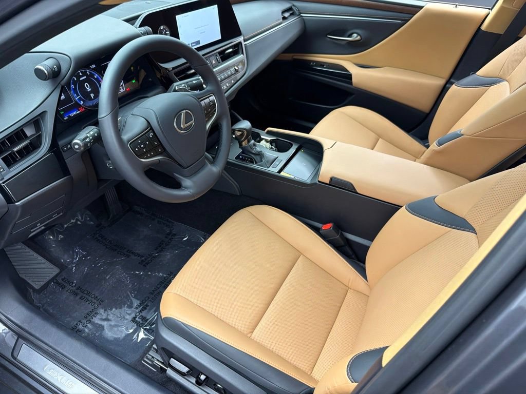 Used 2025 Lexus ES 350 w/ Premium Package FWD image 11