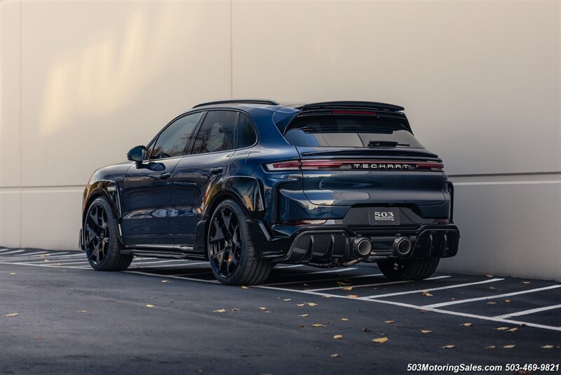 Used 2024 Porsche Cayenne Turbo AWD/4WD image 6